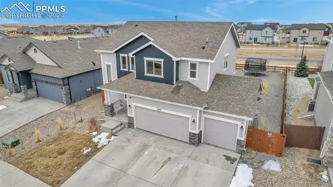 Exterior - 13521 Park Meadows Dr, Peyton, CO 80831 photo 10 of 11