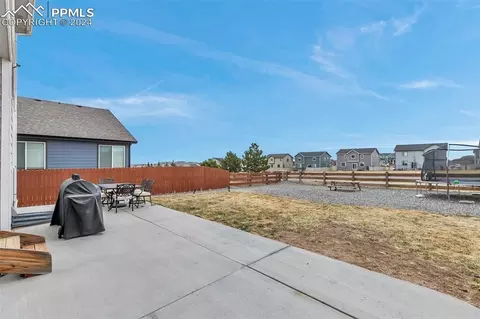 Exterior - 13521 Park Meadows Dr, Peyton, CO 80831 photo 9 of 11