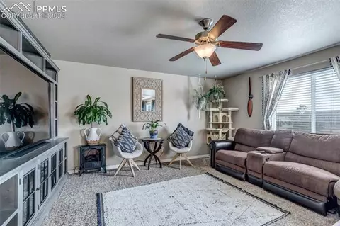 13521 Park Meadows Dr, Peyton, CO 80831 photo 3