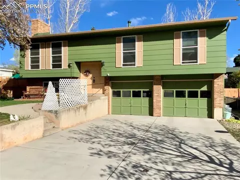 3305 Red Onion Cir, Colorado Springs, CO 80918