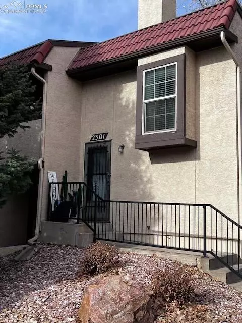 2301 Villa Rosa Dr, Colorado Springs, CO 80904