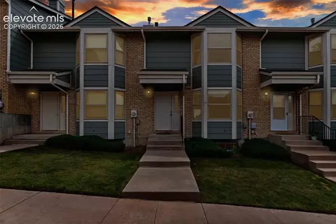 3938 Smoke Tree Dr, Colorado Springs, CO 80920