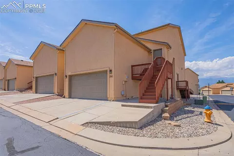 795 Cima Vista Pt, Colorado Springs, CO 80916