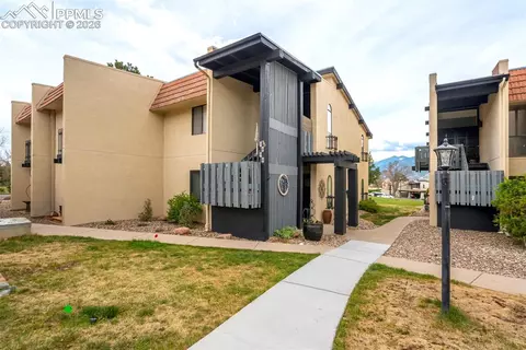 1098 Fontmore Rd #B, Colorado Springs, CO 80904