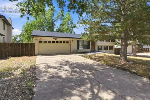 2555 Roundtop Dr, Colorado Springs, CO 80918