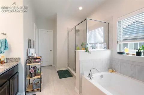 Bath - 11045 Rolling Mesa Dr, Peyton, CO 80831 photo 2 of 4