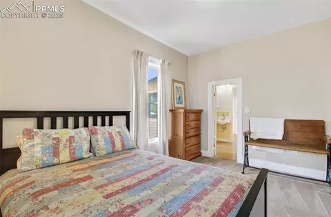 1603 Cheyenne Blvd, Colorado Springs, CO 80906