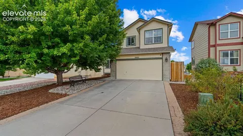3882 Pronghorn Meadows Cir, Colorado Springs, CO 80922