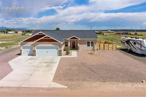 981 E Blackstone Dr, Pueblo West, CO 81007