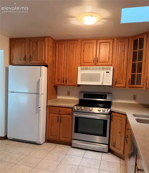 Kitchen - 36 Summit Lake Dr, Divide, CO 80814 photo 2 of 3