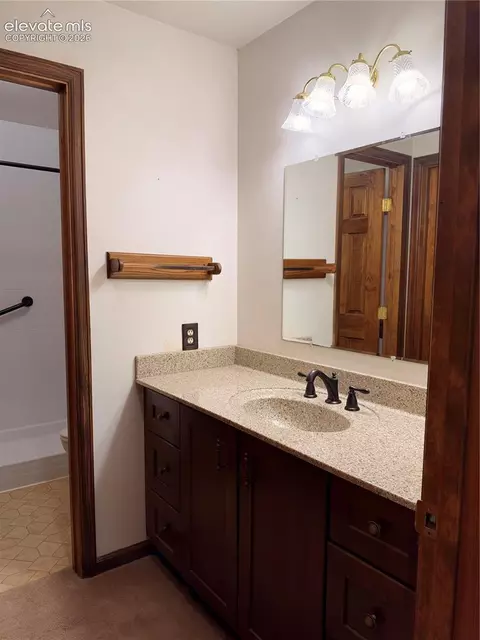 Bath - 36 Summit Lake Dr, Divide, CO 80814 photo 1 of 2