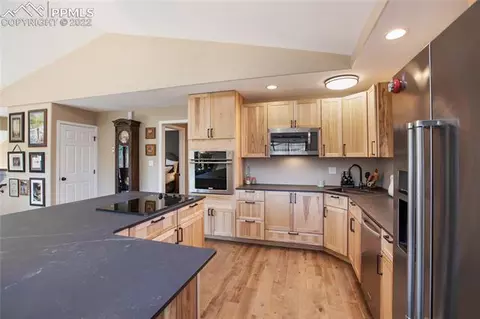 1698 Spring Valley Dr, Divide, CO 80814 photo 14