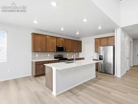 Kitchen - 10311 Keynes Dr, Peyton, CO 80831 photo 1 of 5