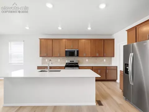 Kitchen - 10311 Keynes Dr, Peyton, CO 80831 photo 3 of 5