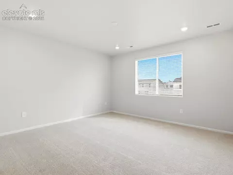 Bedroom - 10311 Keynes Dr, Peyton, CO 80831 photo 3 of 9