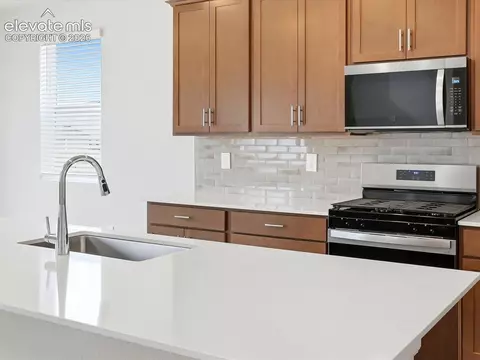 Kitchen - 10311 Keynes Dr, Peyton, CO 80831 photo 5 of 5