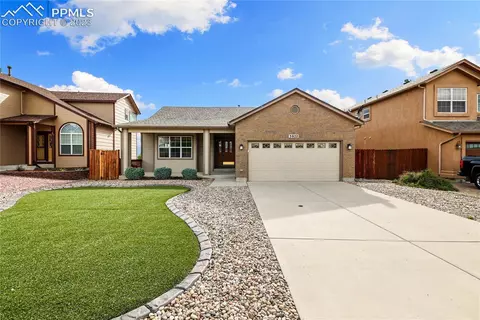 3922 Roan Dr, Colorado Springs, CO 80922