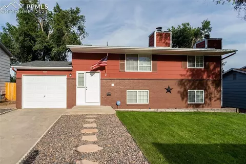 1129 Nez Perce Dr, Colorado Springs, CO 80915
