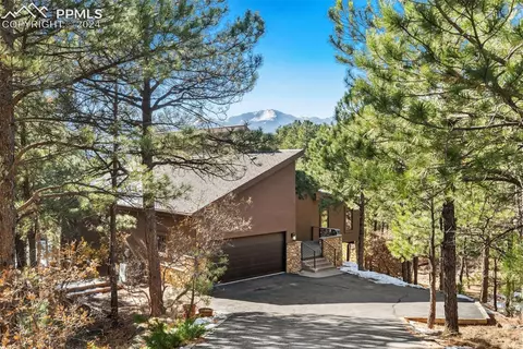 6134 Briarcliff Rd, Colorado Springs, CO 80918