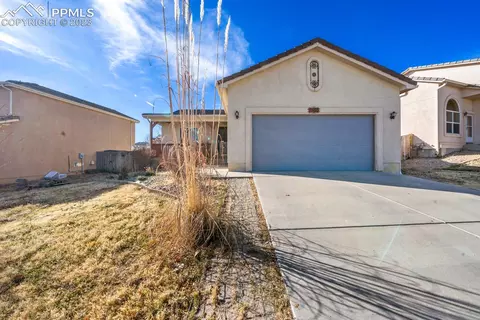 7465 Lake Ave, Fountain, CO 80817
