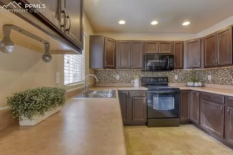 7378 Owings Pt, Peyton, CO 80831 photo 11