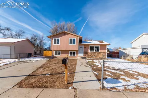 2520 Nadine Dr, Colorado Springs, CO 80916