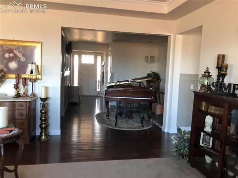 10827 Mount Evans Dr, Peyton, CO 80831 photo 3