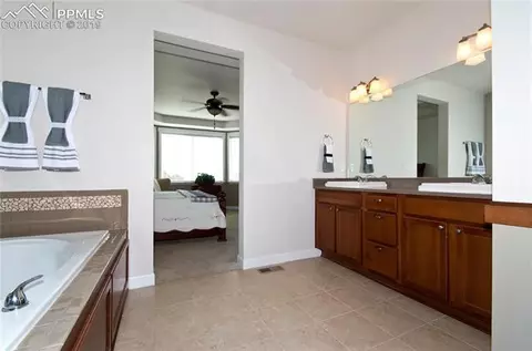 10827 Mount Evans Dr, Peyton, CO 80831 photo 21