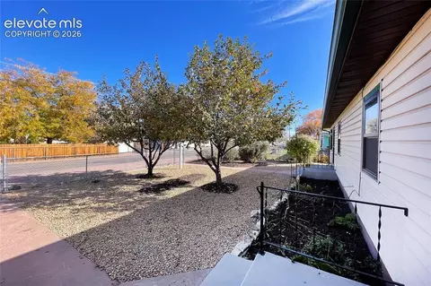 Exterior - 912 E 3rd St, Florence, CO 81226 photo 1 of 2