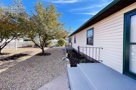 Exterior - 912 E 3rd St, Florence, CO 81226 photo 2 of 2