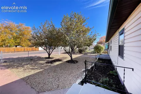 Exterior - 912 E 3rd St, Florence, CO 81226 photo 1 of 2