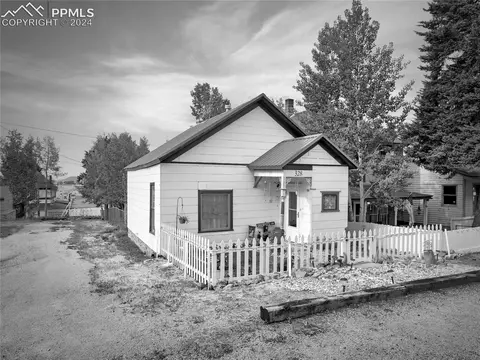 328 Eaton Ave, Cripple Creek, CO 80813