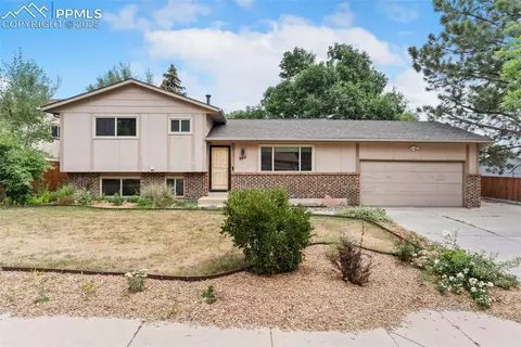 944 Hans Brinker St, Colorado Springs, CO 80907