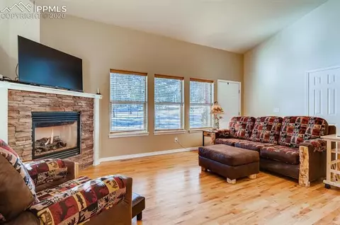 385 Spring Valley Dr, Divide, CO 80814 photo 5