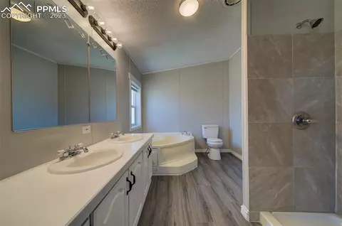 33220 Fossinger Rd, Yoder, CO 80864 photo 14