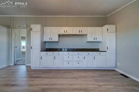 33220 Fossinger Rd, Yoder, CO 80864 photo 12