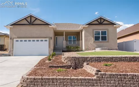 1707 Tierra Berienda St, Pueblo, CO 81008