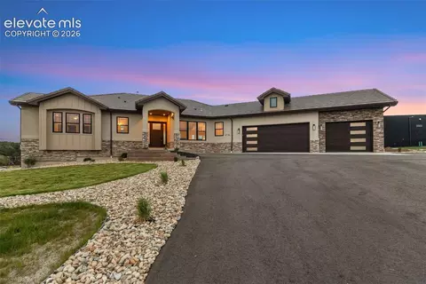 4136 Pinehurst Cir, Colorado Springs, CO 80908