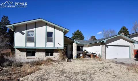 5916 Wolf Creek Pl, Colorado Springs, CO 80918