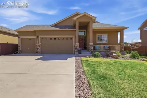 8011 Barraport Dr, Colorado Springs, CO 80908