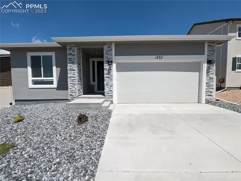 1737 Manassa St, Pueblo, CO 81001