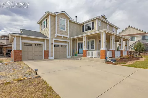 6668 Big Leaf Ln, Colorado Springs, CO 80927