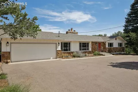 2265 Mesa Rd, Colorado Springs, CO 80904