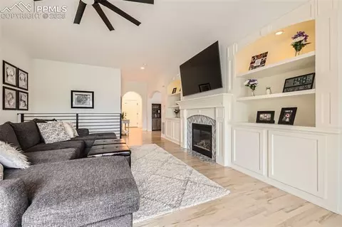 2513 Cinnabar Rd, Colorado Springs, CO 80921