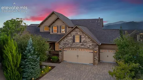 1077 Crystal Basin Dr, Colorado Springs, CO 80921