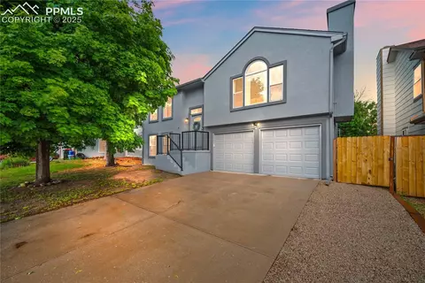7735 Lindsey Dr, Colorado Springs, CO 80920