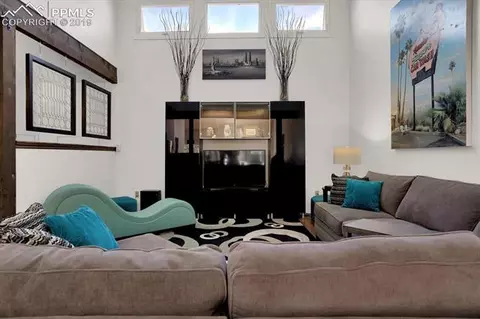 302 Raspberry Ln, Monument, CO 80132 photo 4