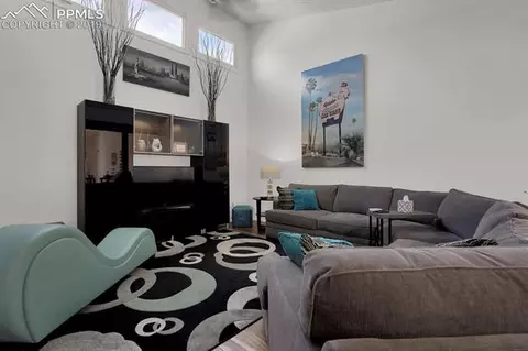 302 Raspberry Ln, Monument, CO 80132 photo 3