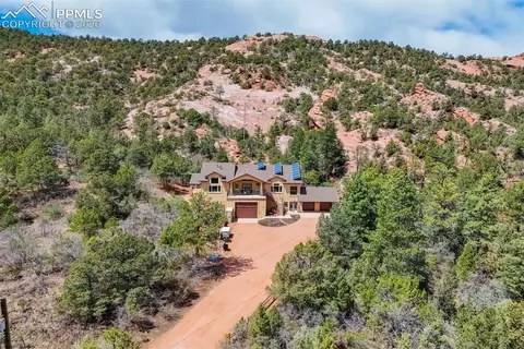 2220 La Loma Cir, Colorado Springs, CO 80926