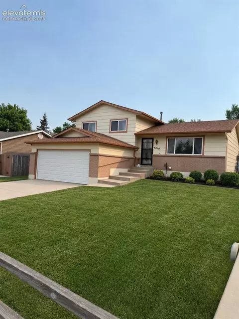 1810 Winnebago Rd, Colorado Springs, CO 80915
